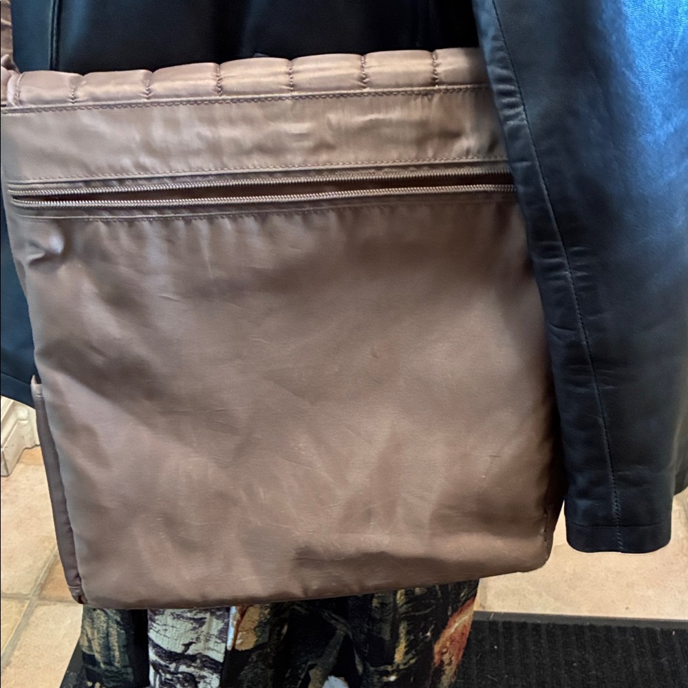 Lug Brown Quilted Messenger Bag - Picture 4 of 9